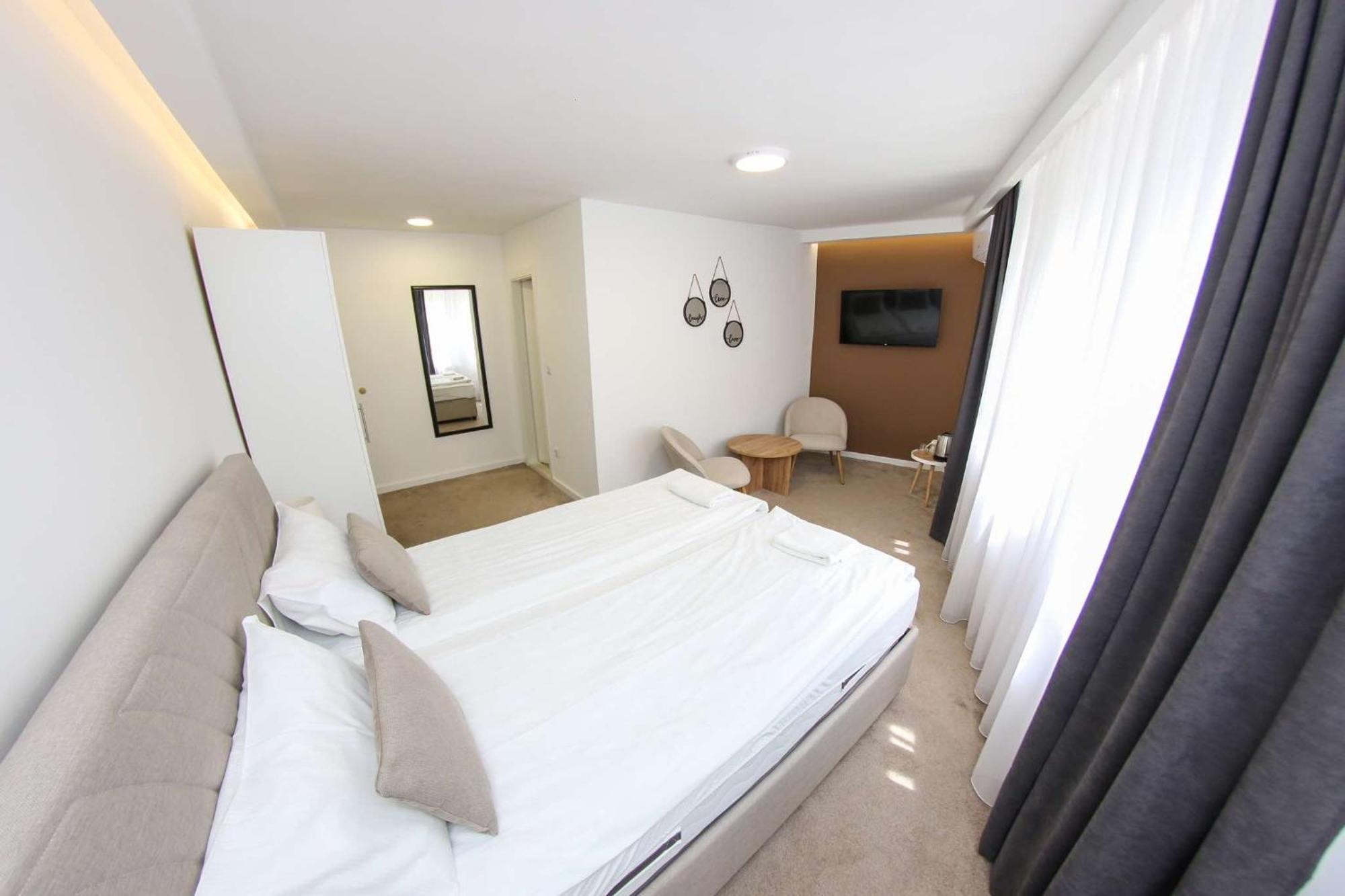 Guest House Like サラエヴォ エクステリア 写真